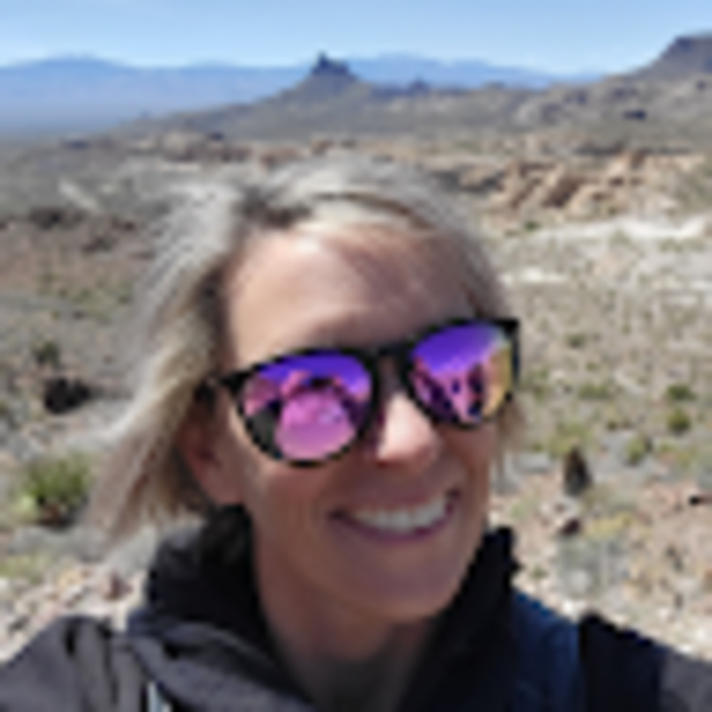 Meet your Posher, Angelia
